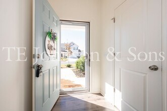 5624 Baverhof Dr in Greensboro, NC - Building Photo - Building Photo