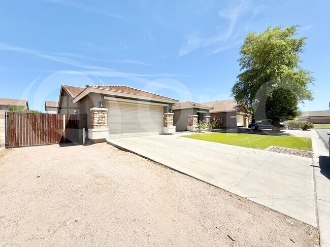 960 E Chelsea Dr in San Tan Valley, AZ - Foto de edificio - Building Photo
