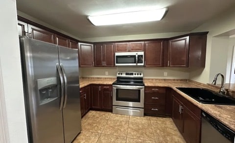 11151 Ash Mountain St in Las Vegas, NV - Foto de edificio - Building Photo
