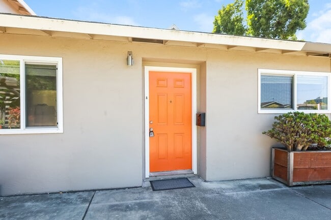 6426-6428 Salem St in Oakland, CA - Building Photo - Building Photo