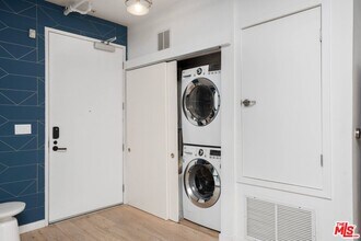 4115 Glencoe Ave in Marina Del Rey, CA - Building Photo - Building Photo