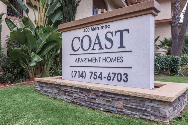 Coast Apartments in Costa Mesa, CA - Building Photo - Building Photo