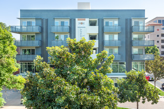 Main+Nine in Riverside, CA - Building Photo - Building Photo