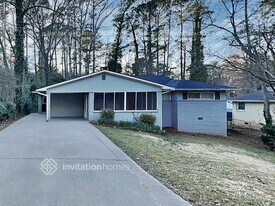 1921 Cindy Dr, Unit A1637-02 in Decatur, GA - Building Photo