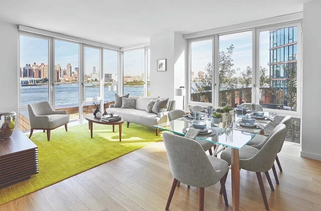 10 Halletts Point, Unit 1701 in Queens, NY - Building Photo