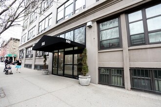 Court Street Lofts in Brooklyn, NY - Foto de edificio - Building Photo