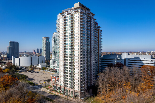 Centro in Toronto, ON - Building Photo - Building Photo