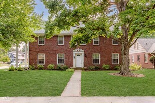 5033 N Pennsylvania St in Indianapolis, IN - Building Photo
