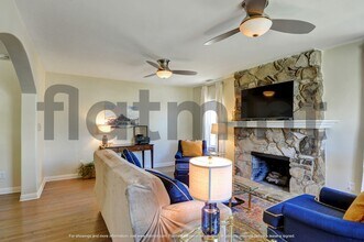 1932 E Washington Blvd in Pasadena, CA - Building Photo - Building Photo