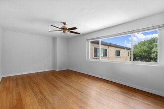 6719 N Hermitage Ave in Chicago, IL - Building Photo - Building Photo