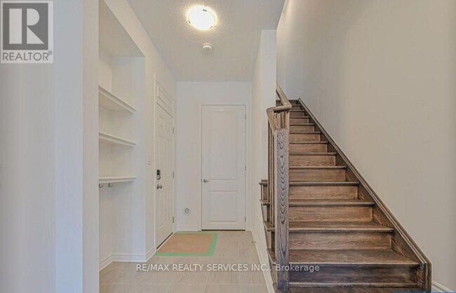 159 Keppel Cir in Brampton, ON - Building Photo - Building Photo