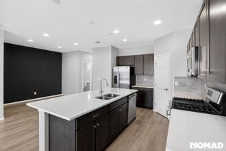 6696 N Argonne St in Denver, CO - Building Photo - Building Photo