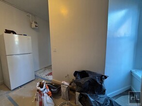 YORK AVENUE, Unit 3F in New York, NY - Foto de edificio - Building Photo