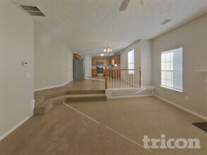 4435 Grove Lake Ct, Unit 2200 Gladys Street Apt. 1608 in Loganville, GA - Foto de edificio - Building Photo