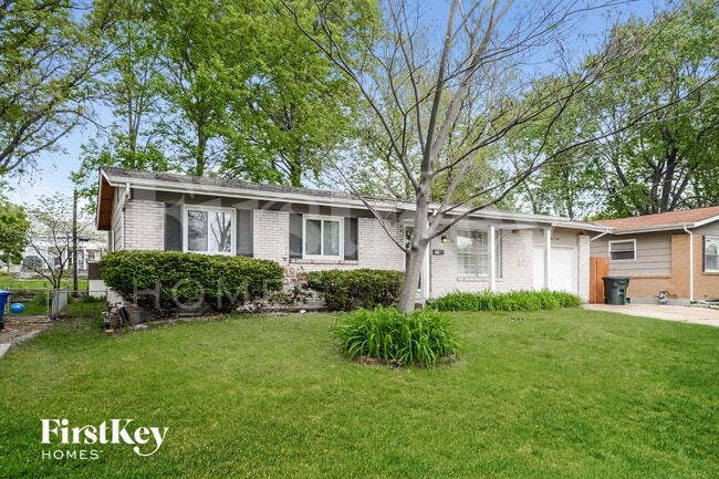 405 Albert Dr in Florissant, MO - Building Photo - Building Photo