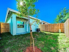 2714 Nokomis Ave in West Palm Beach, FL - Building Photo - Building Photo