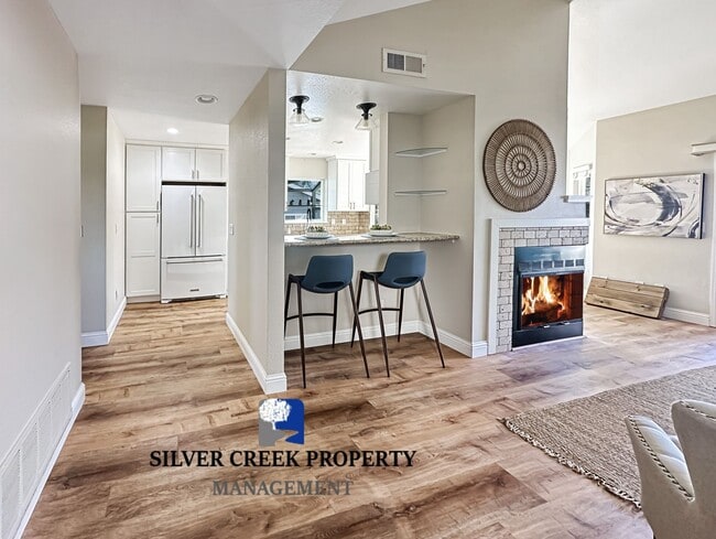 7595 Canyon Meadows Cir in Pleasanton, CA - Building Photo - Building Photo