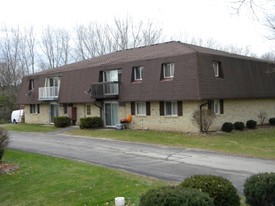 822-824 Weslyn Ct Apartments