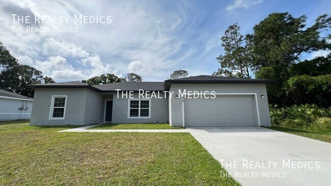 property at 674 Toni St SW