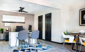 500 Andrews Ave in Dallas, TX - Building Photo