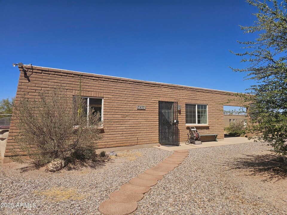 4321 E Gardner Rd in Sierra Vista, AZ - Building Photo