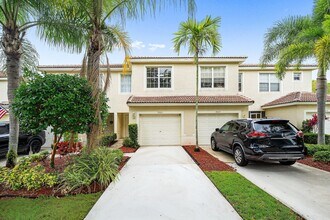 9663 Lago Dr in Boynton Beach, FL - Building Photo - Building Photo