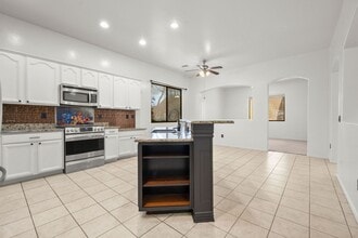 855 S Eynon Pl in Vail, AZ - Building Photo - Building Photo