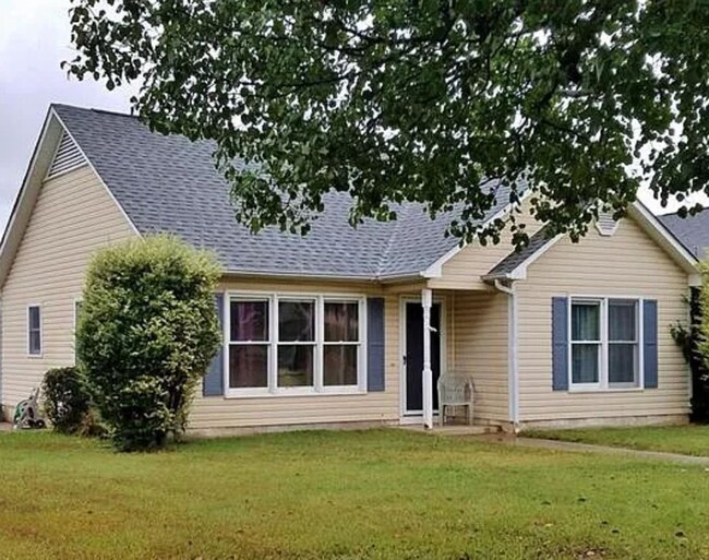 property at 1615 Crestdale Rd