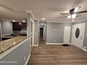 8504 Carmil Dr in Louisville, KY - Building Photo - Building Photo
