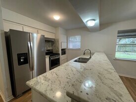 7219 Tanager St in Houston, TX - Building Photo