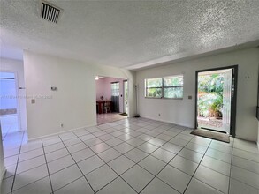 274 SW 9th St in Dania Beach, FL - Building Photo - Building Photo