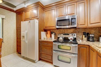 7340 Amberly Ln-Unit -110 in Delray Beach, FL - Building Photo - Building Photo