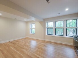 2019 W Ainslie St, Unit 1 in Chicago, IL - Building Photo