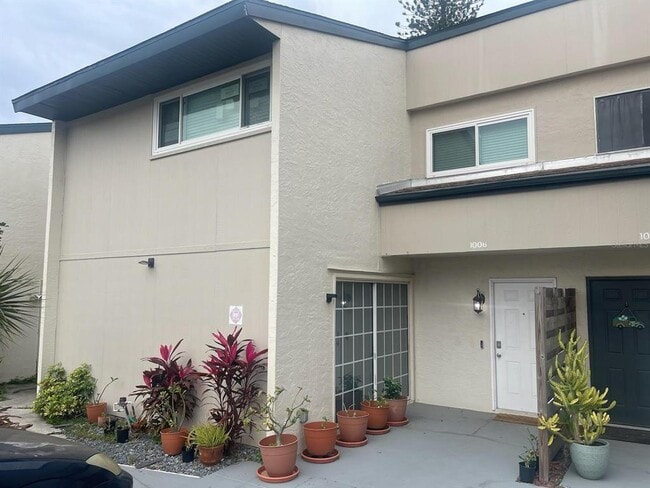 property at 1006 Longfellow Ct