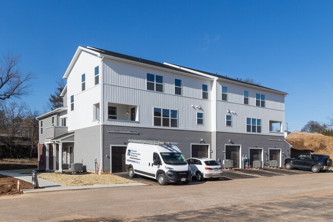 Arbor Place Townhomes in Norristown, PA - Building Photo - Building Photo