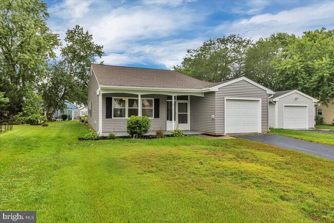 property at 39 Chelsea Pl