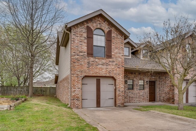 4077 Glenstone Terrace in Springdale, AR - Building Photo - Building Photo