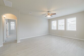 3002 Roberta Sue Dr in Missouri City, TX - Building Photo - Building Photo