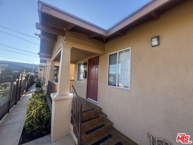 property at 317 N Coronado St