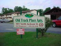 Old Track Place in Merrillan, WI - Foto de edificio - Building Photo