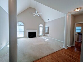 1362 Valmont Trace NE in Marietta, GA - Building Photo - Building Photo