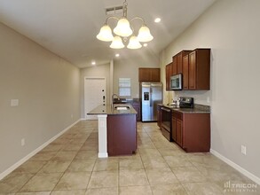 12740 Lemon Pepper Dr in Riverview, FL - Building Photo - Building Photo