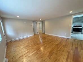 33 Park Dr in Acushnet, MA - Building Photo - Building Photo