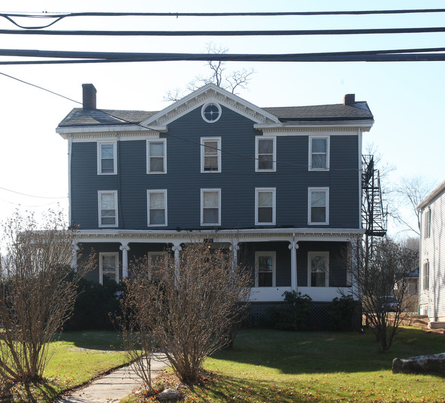 184 Hurley Ave in Kingston, NY - Foto de edificio - Building Photo
