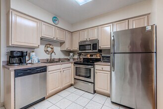 40 Folly Field Rd, Unit SI FL3-ID1504777P in Hilton Head Island, SC - Building Photo - Building Photo