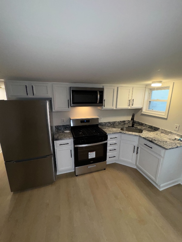 106 Railroad Ave in Salisbury, MA - Foto de edificio - Building Photo