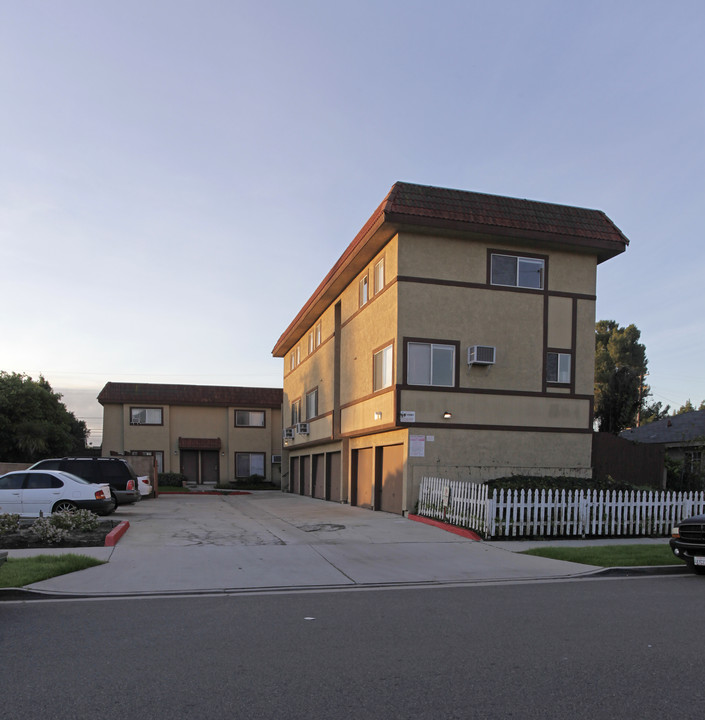 8152 8th St in Buena Park, CA - Foto de edificio