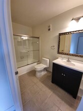 2485 NW 33rd St, Unit 1601 in Oakland Park, FL - Building Photo - Building Photo