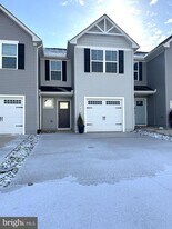 2709 Apricot Dr in Culpeper, VA - Building Photo