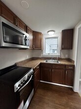 23 Boston Post Rd in Waterford, CT - Building Photo - Building Photo